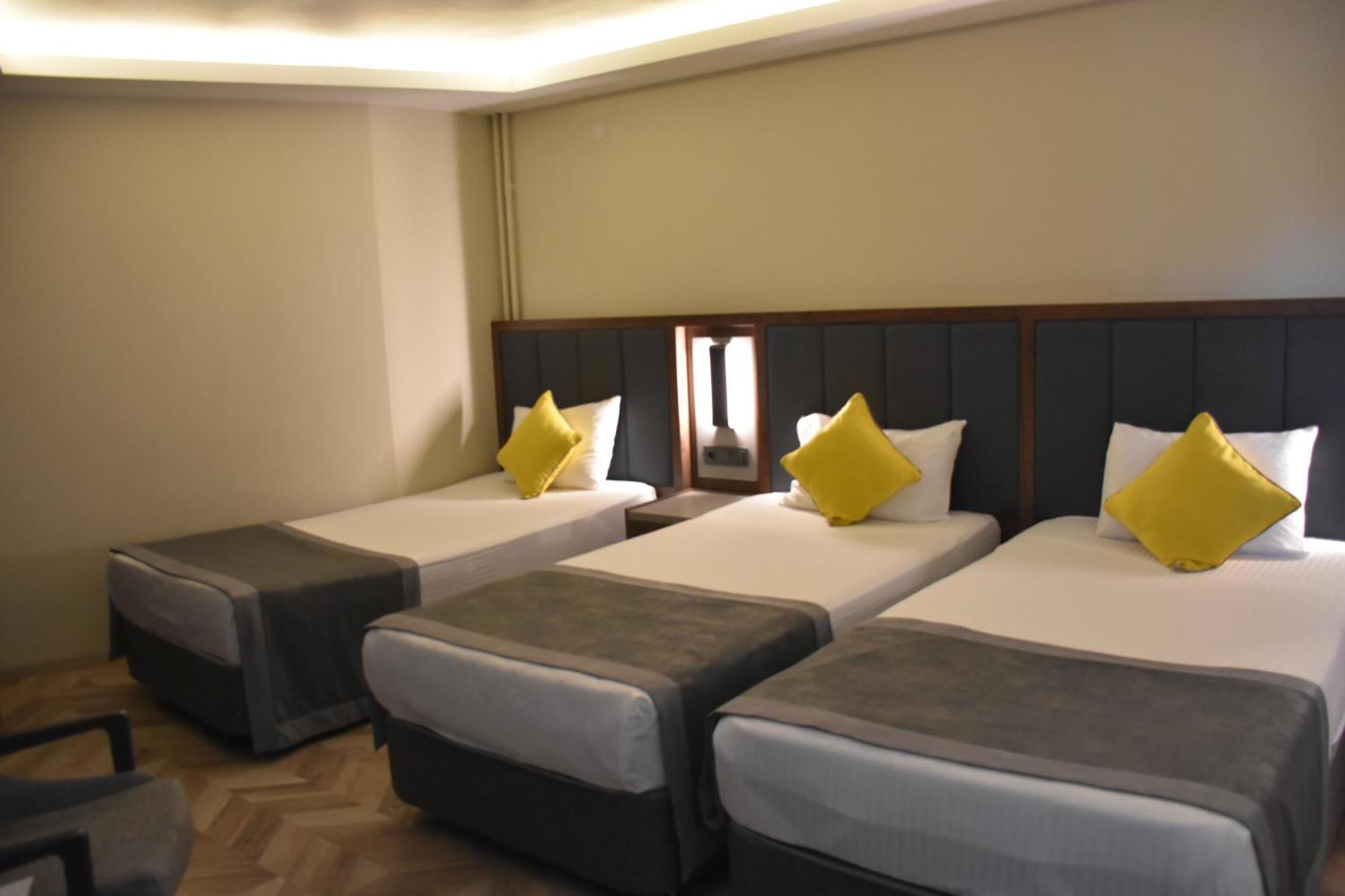 Uk Ankara Hotel Buitenkant foto
