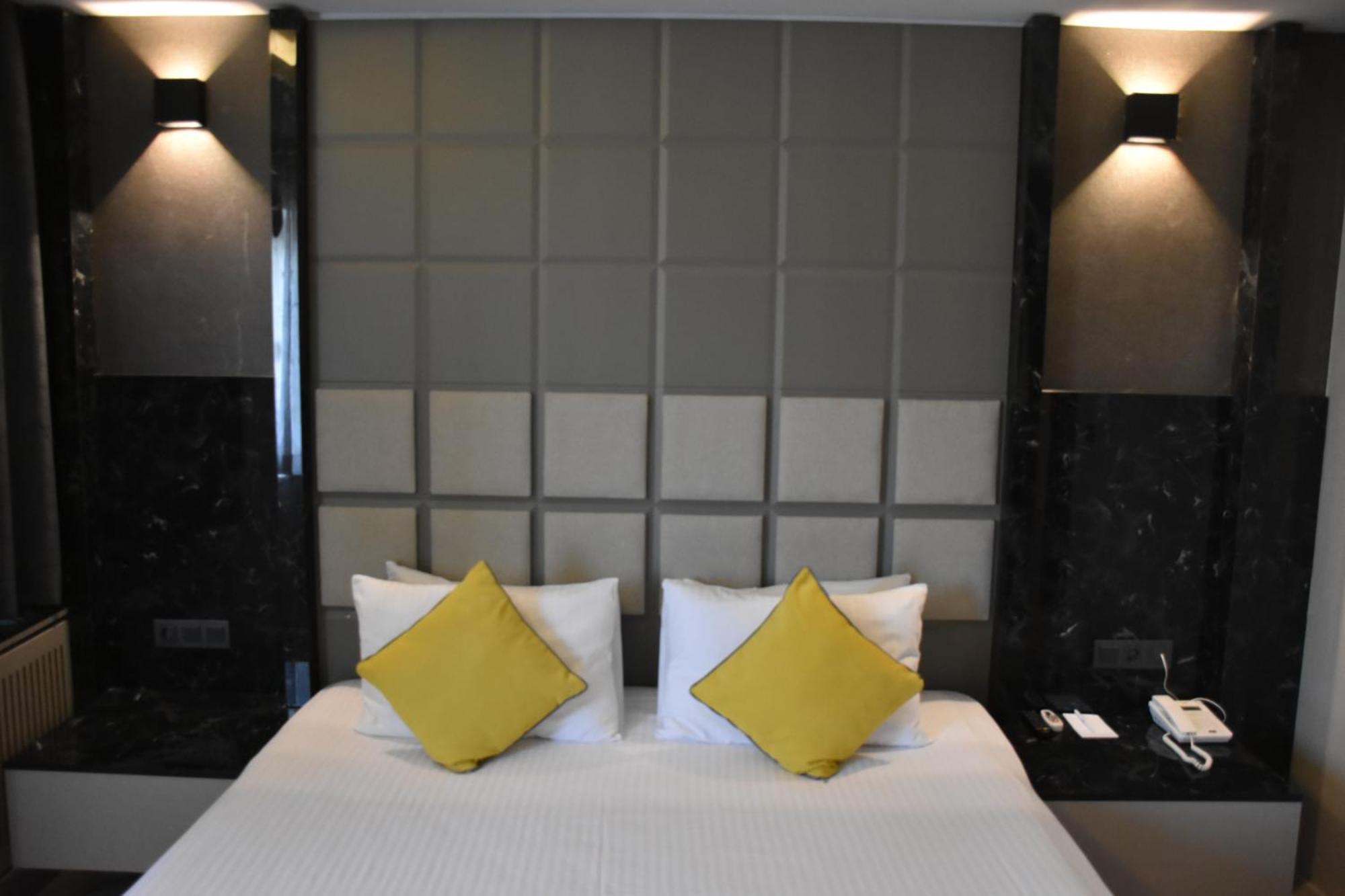 Uk Ankara Hotel Buitenkant foto