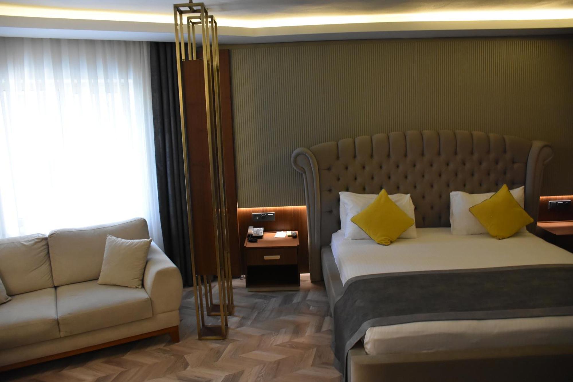 Uk Ankara Hotel Buitenkant foto